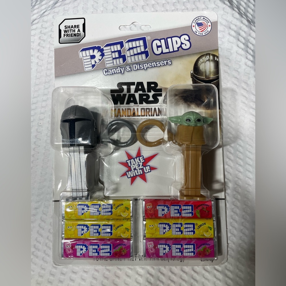 Star Wars Pez the mandalorian pez candy backpack clips